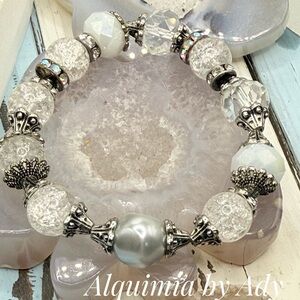 Moonstone and Clear quartz Purity Bracelet • Leaf Glow Edition